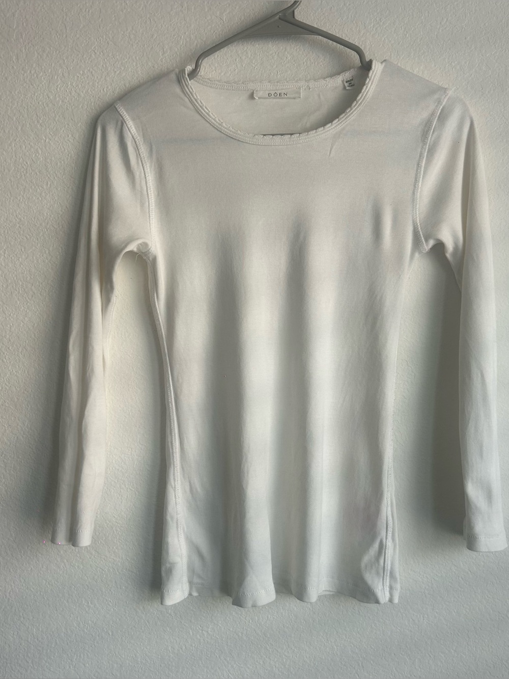 Doen White Long Sleeve Crewneck Top